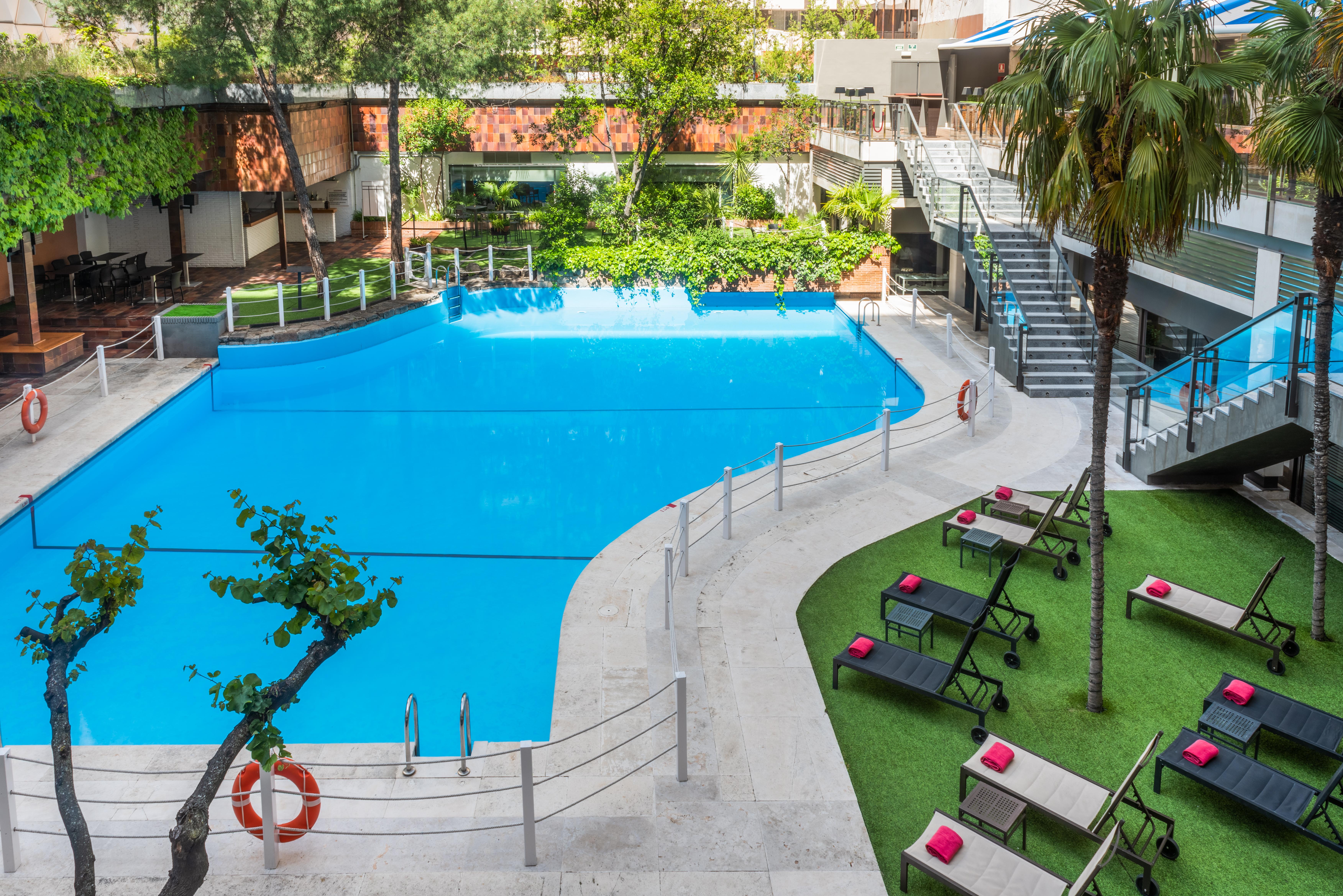 เมเลีย กาสติยา Hotel มาดริด ภายนอก รูปภาพ